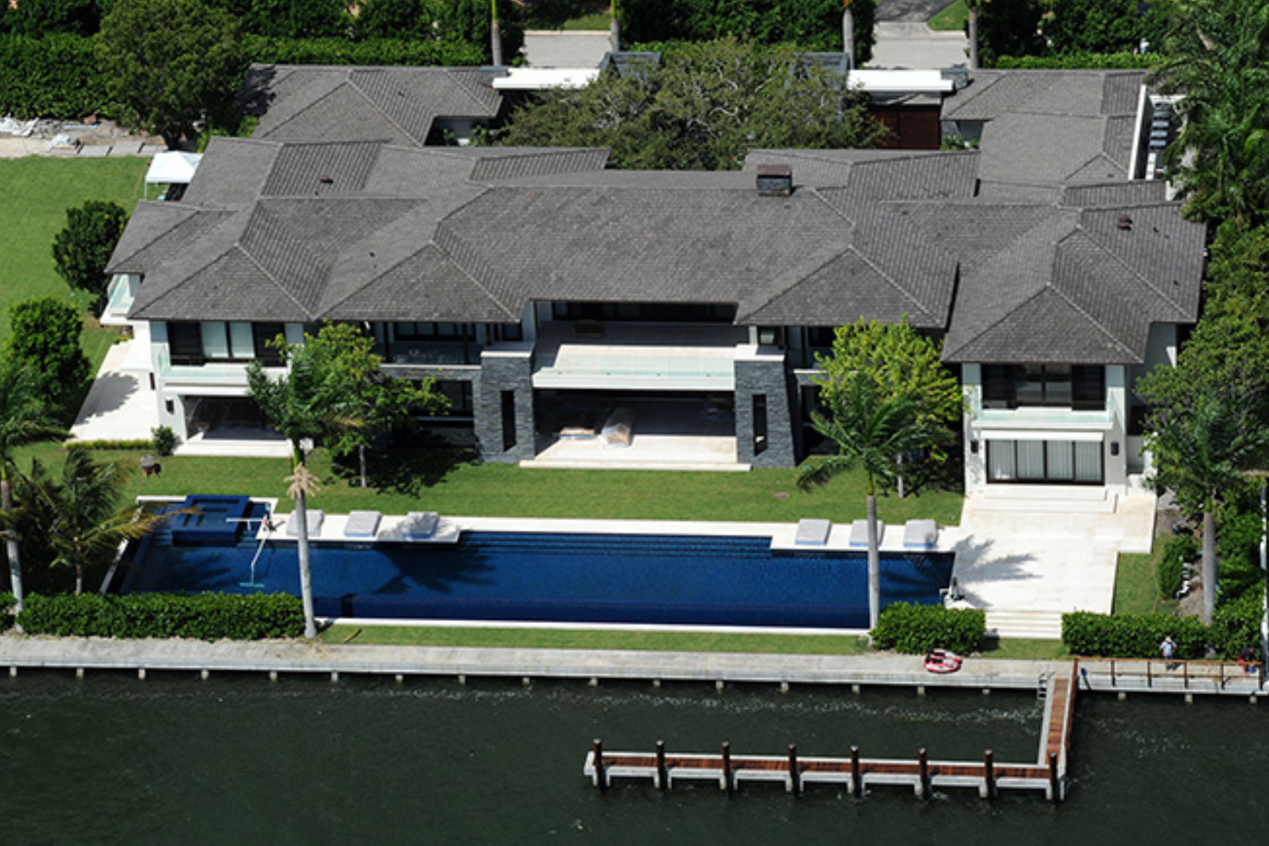 Enrique Iglesias house in Miami Beach