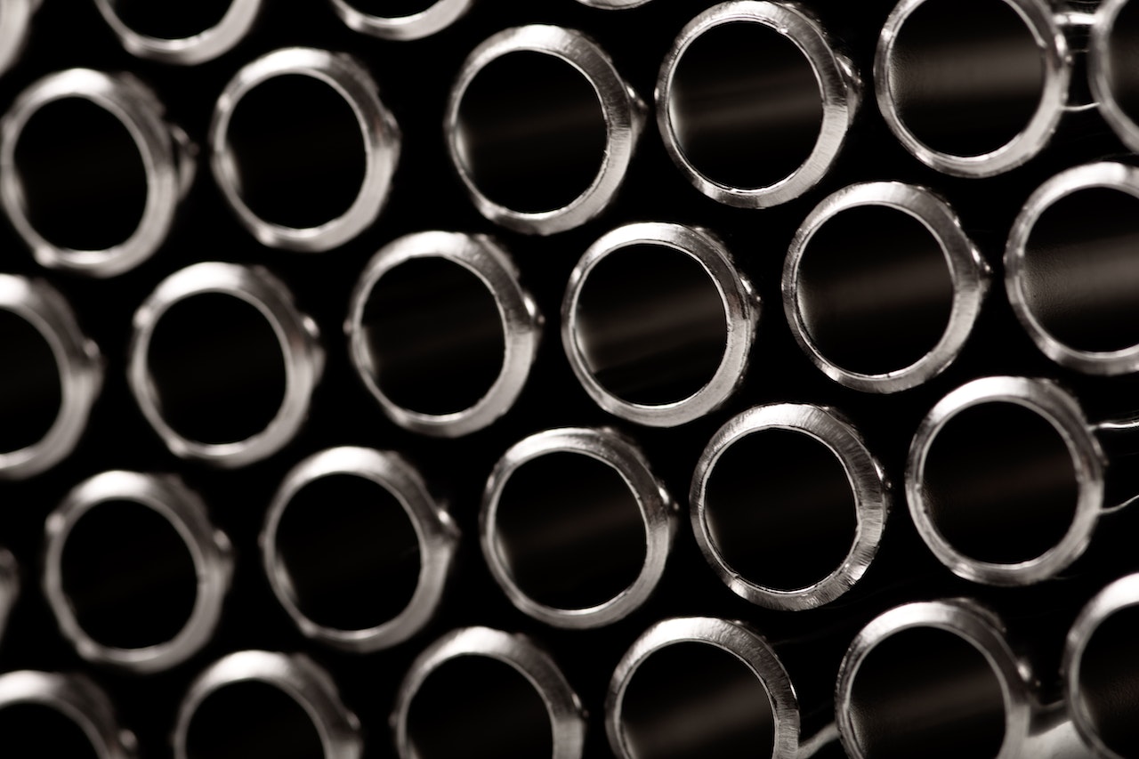 Hollow circular holes of metal tubes