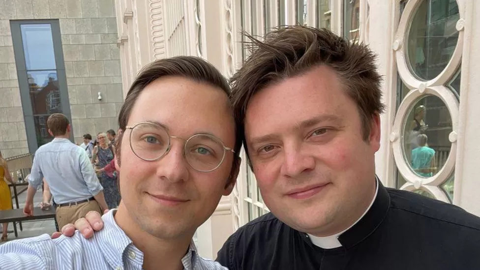 Church Of England Bishops Oppose Gay Marriage